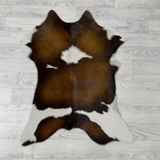 Kalfshuid tricolor bruin zwart wit 90x65cm