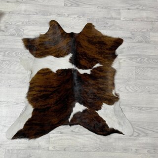 Kalfshuid tricolor bruin zwart wit 85x85cm