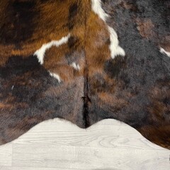 Koeienhuid tricolor bruin zwart wit Normandiër 235x200cm M/L