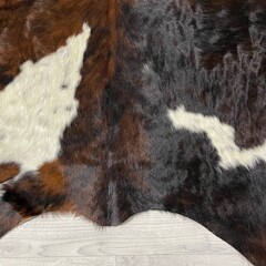 Koeienhuid tricolor bruin zwart wit Normandiër 225x210cm M/L