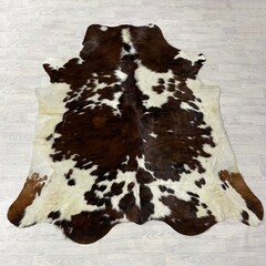 Koeienhuid tricolor bruin zwart wit Normandiër 220x205cm M/L