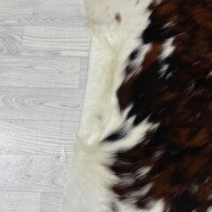 Koeienhuid tricolor bruin zwart wit Normandiër 210x190cm M/L