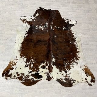 Koeienhuid tricolor bruin zwart wit Normandiër 225x210cm M/L
