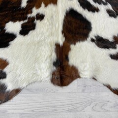 Koeienhuid tricolor bruin zwart wit Normandiër 215x190cm M/L