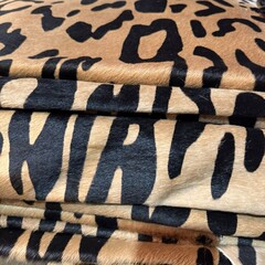 Koeienhuid jaguarprint beige grote vlekken
