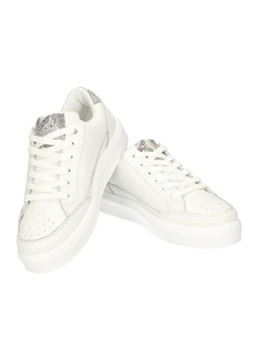 super cracks sneakers