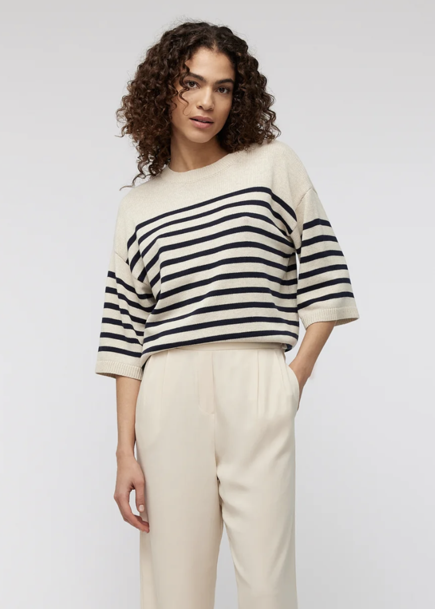 Knit-ted Knit-ted Pullover Nanda