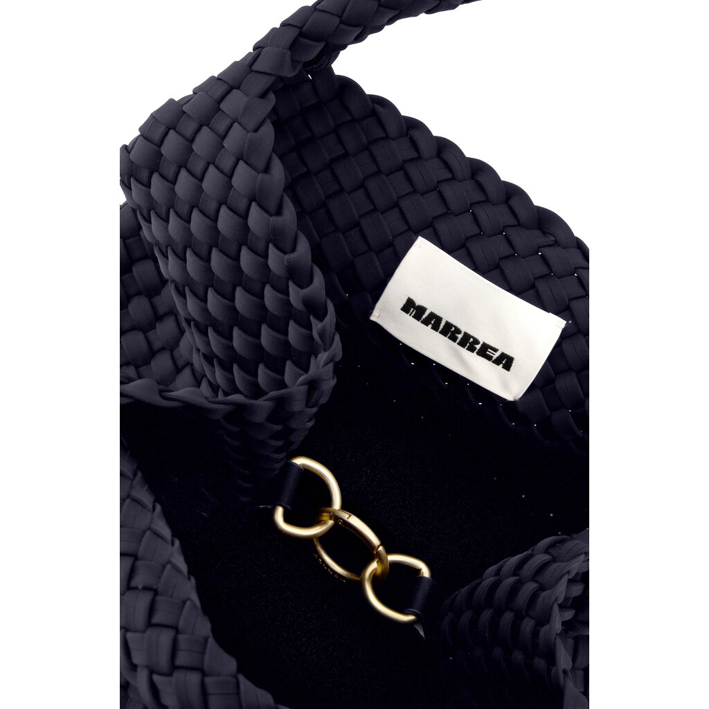 Marrea tas medium in almost midnight