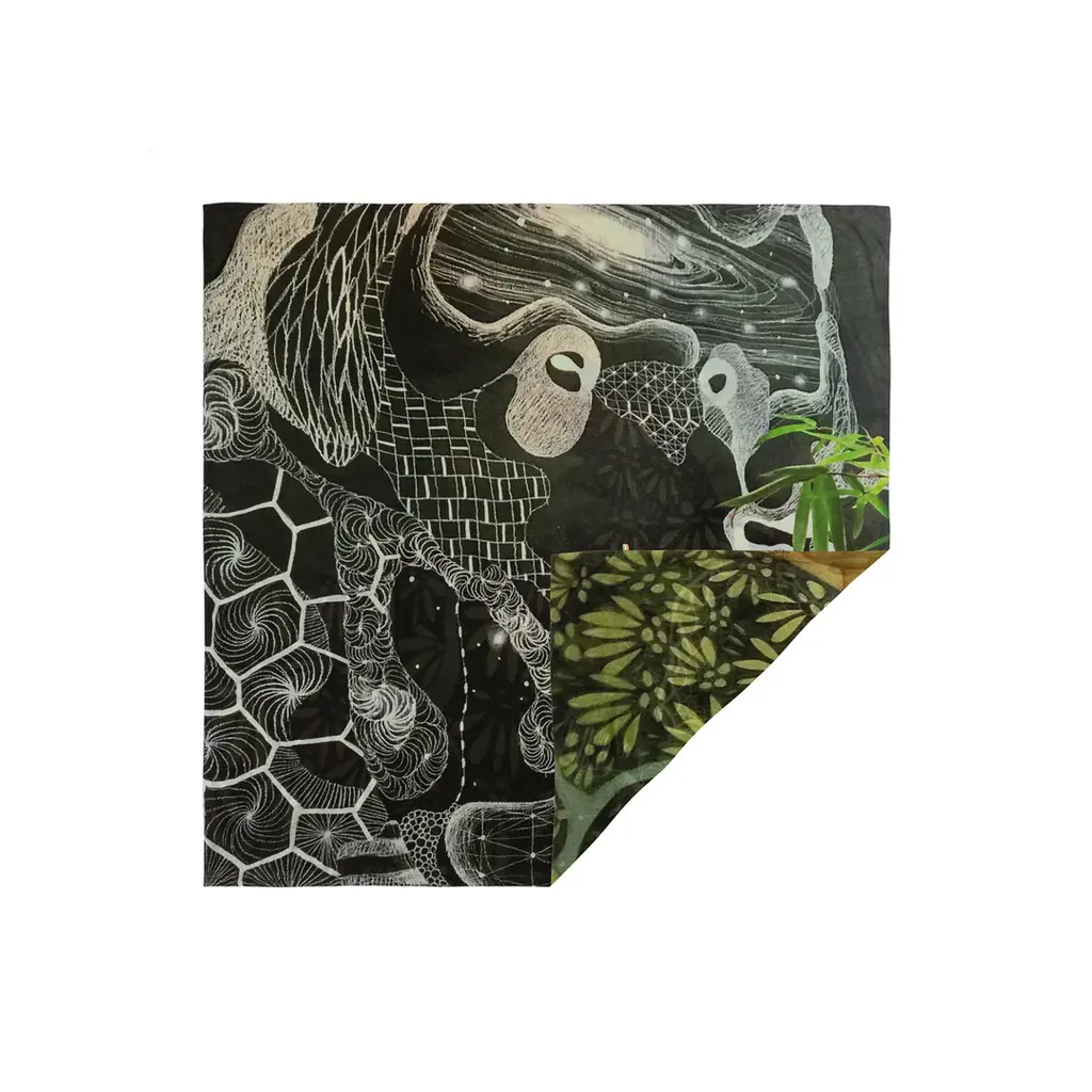Talking Walls shawl Ava Double Face in jungle buffalo