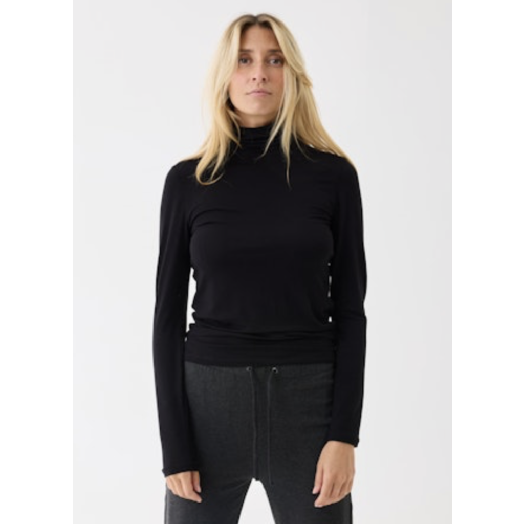 Majestic t-shirt col-kraag in black
