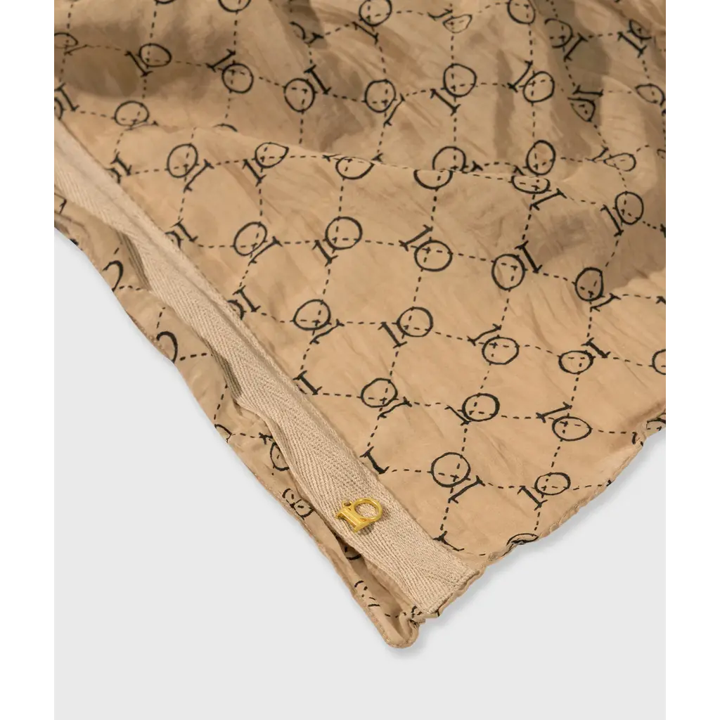 10 Days shawl monogram in earth