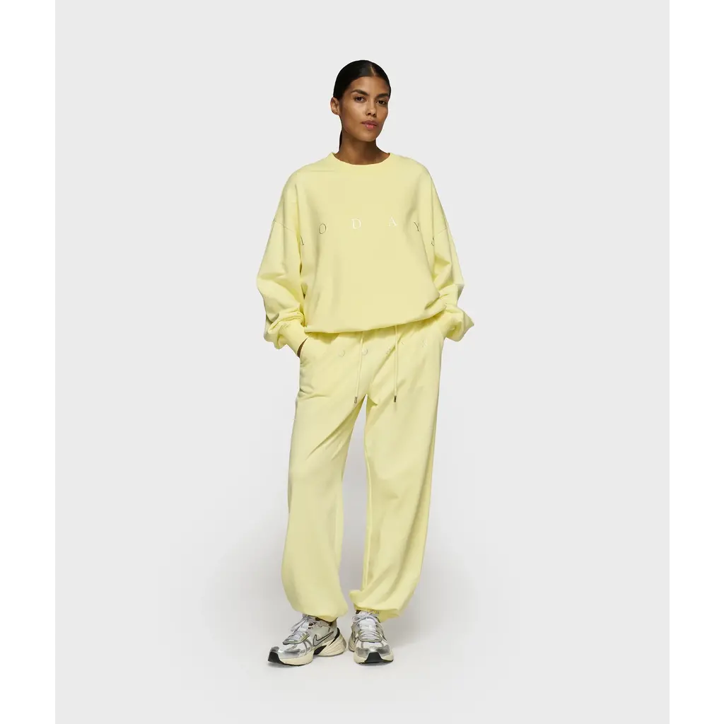 10 Days oversized sweater logo in pastel yellow