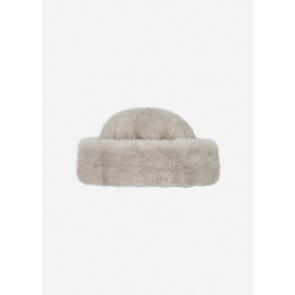 Studio AR muts Enola in clay