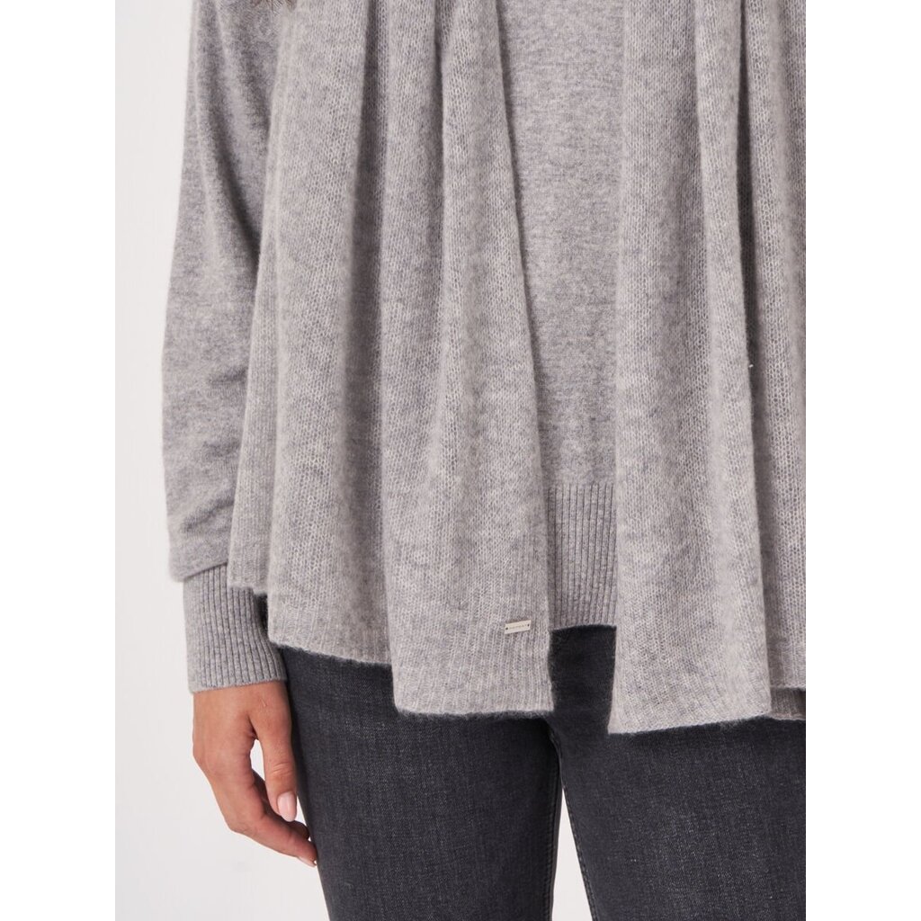 Repeat shawl 700506 in light grey