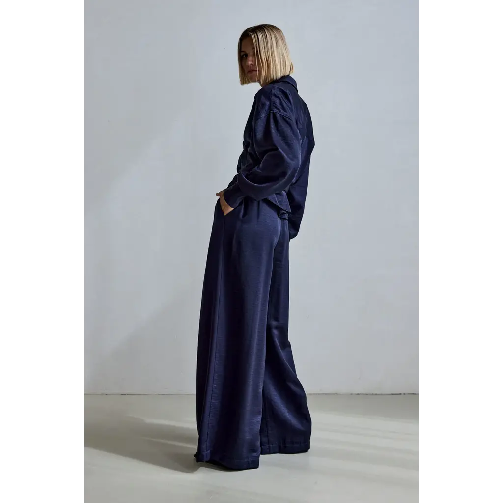 Femmes du Sud pantalon Sud Odila Satin in navy