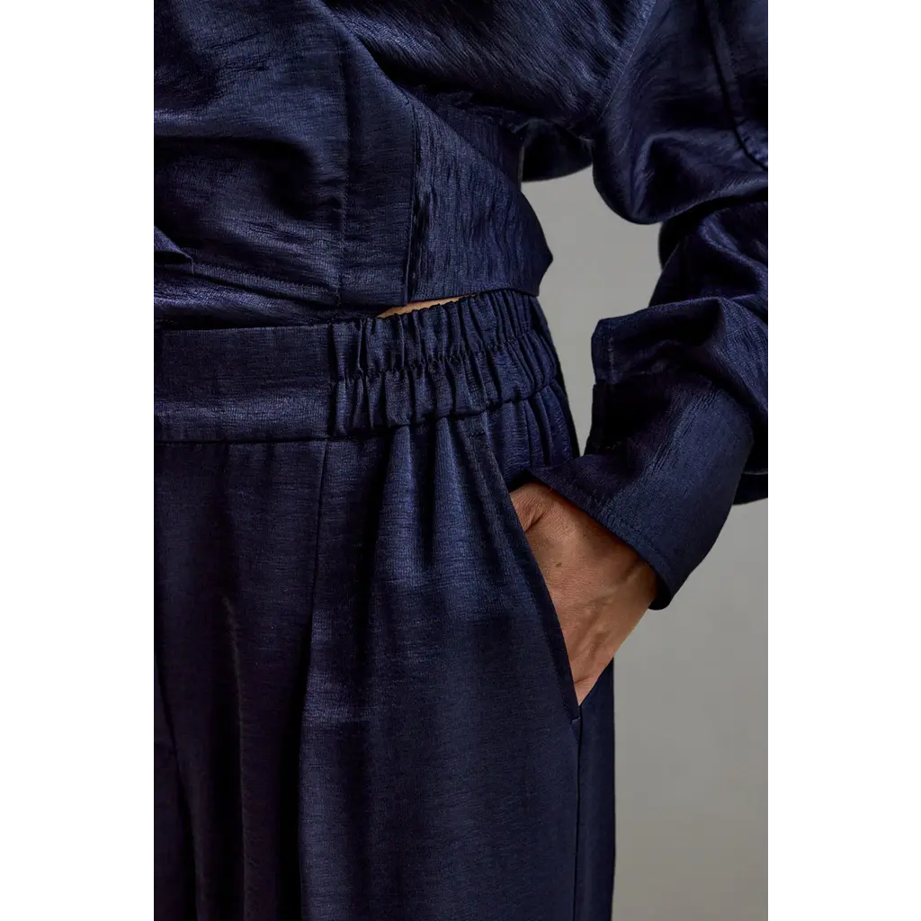Femmes du Sud pantalon Sud Odila Satin in navy