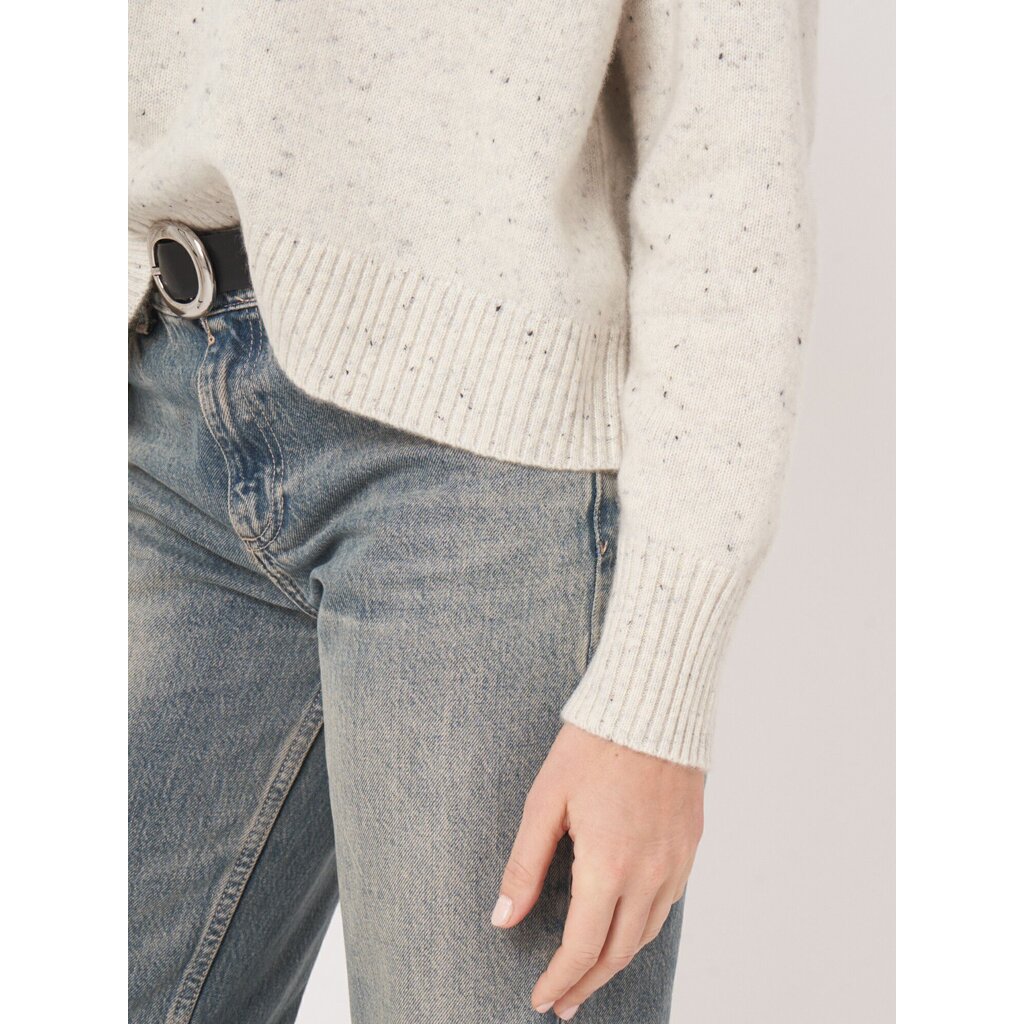 Repeat trui 100615 in snow