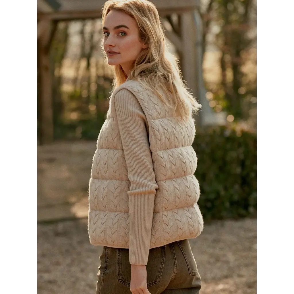 Repeat mouwloos Vest 200280 in natural | June. - June.
