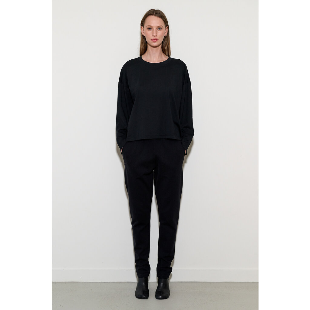 Monique van Heist shirt Box in black jersey