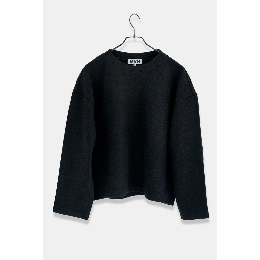 Monique van Heist top Box in black felt
