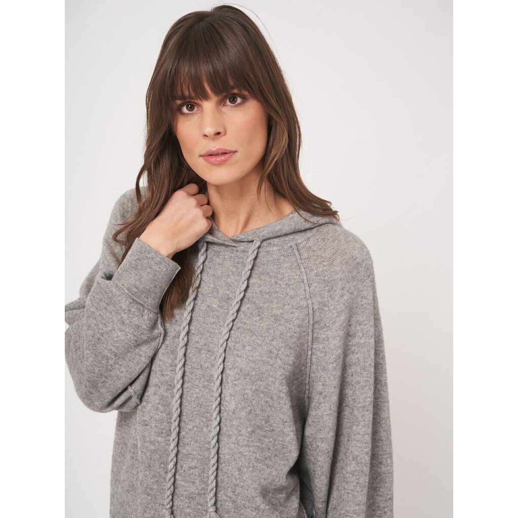 Repeat sweater in light grey