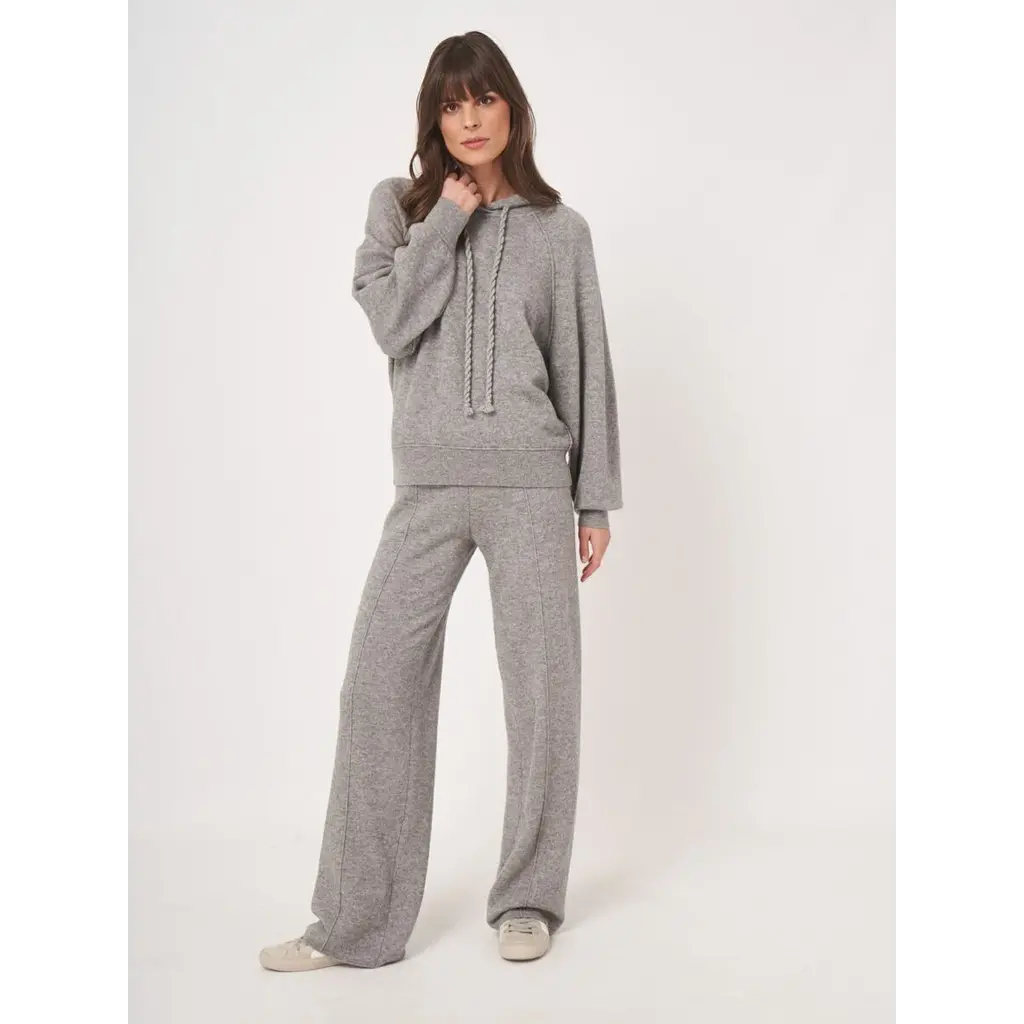 Repeat sweater in light grey