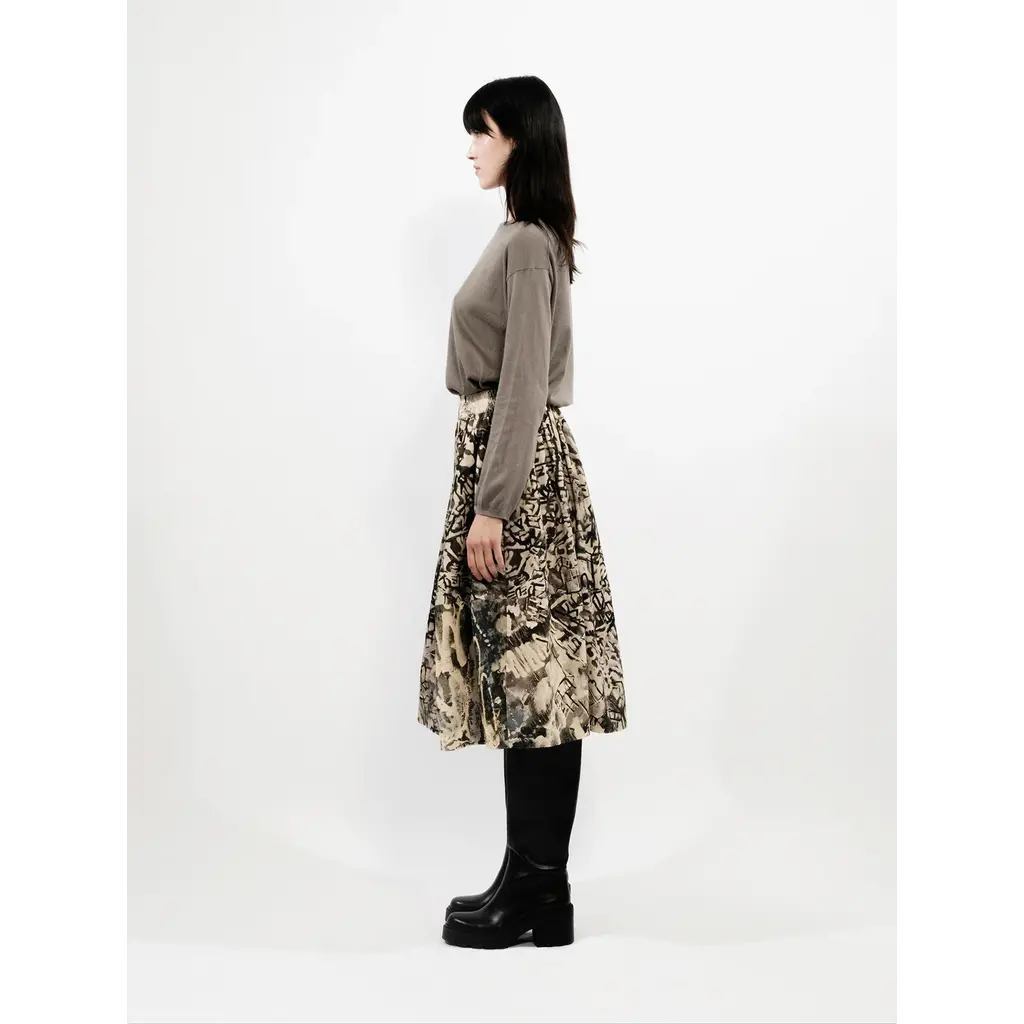 Talking Walls rok Nona in print labyrinth
