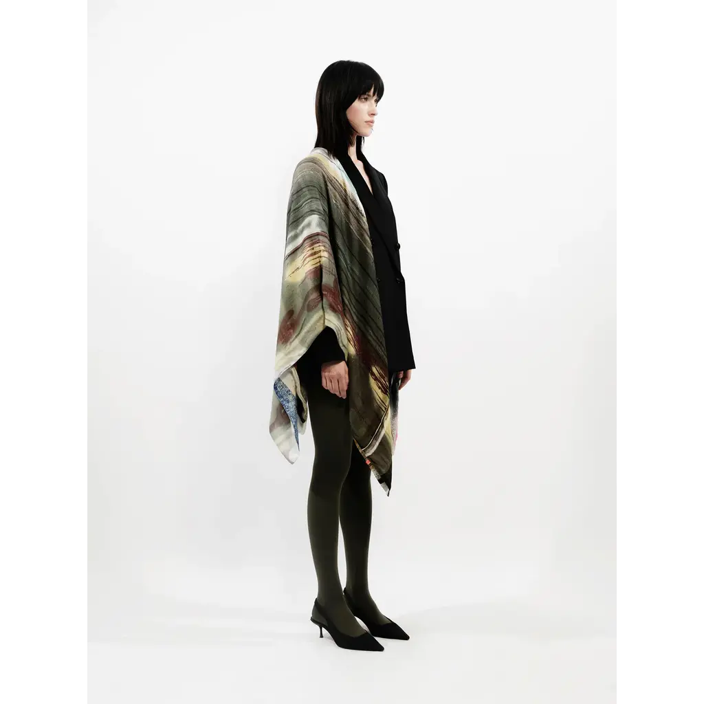 Talking Walls shawl Ava Double Face in prints melody/chromas