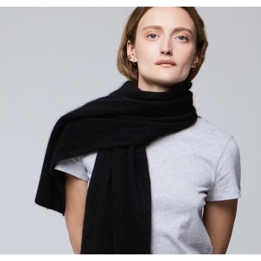 Majestic shawl FEC034 in black