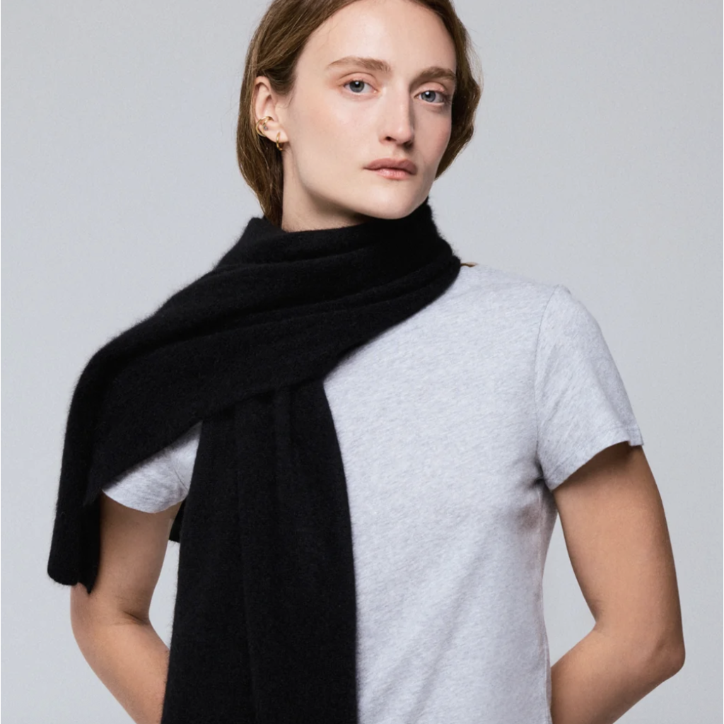 Majestic shawl FEC034 in black