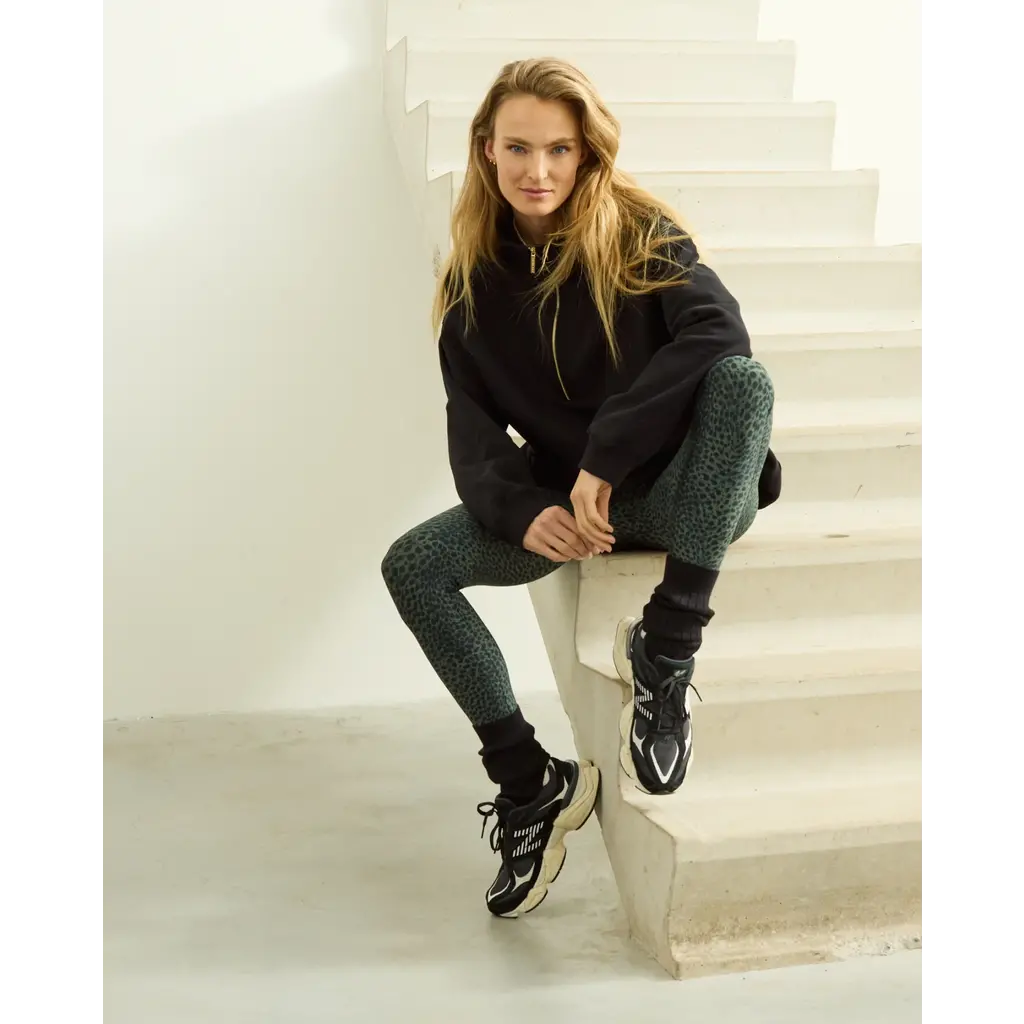 Deblon Sports legwarmers in black