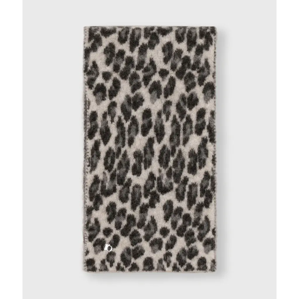 10 Days shawl Leopard in soft white melee