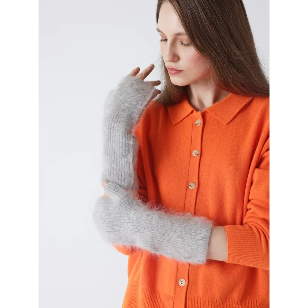 Absolut Cashmere handshoen Karolina in light grey