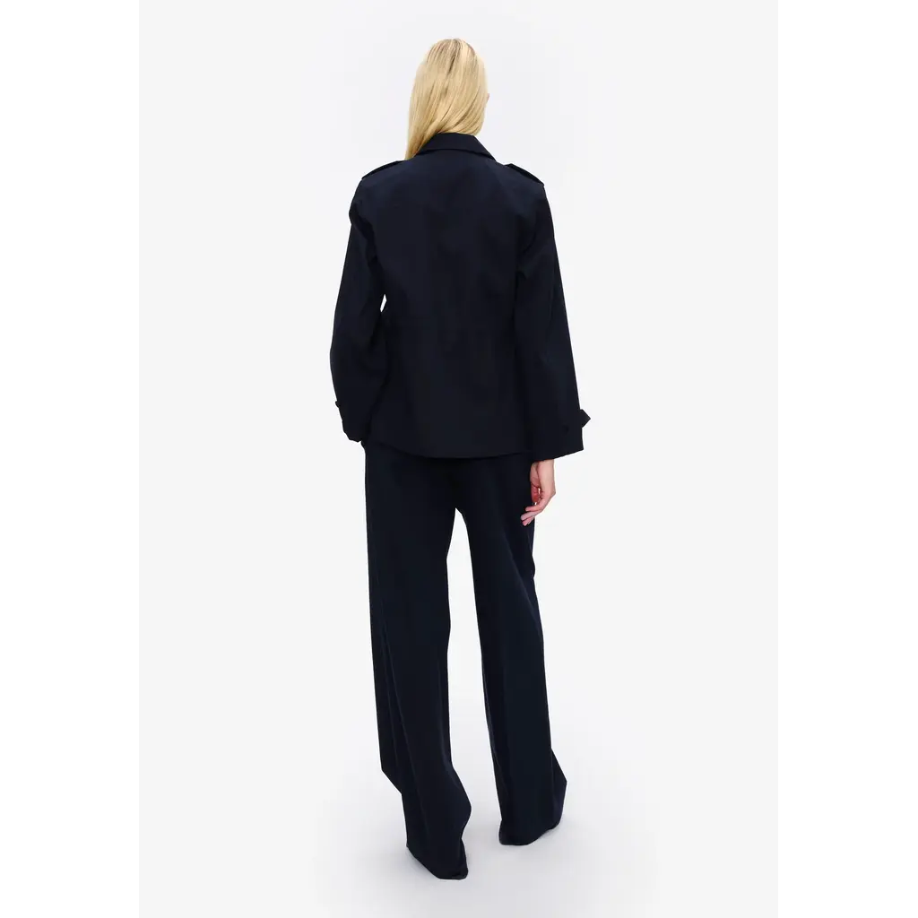 A.P.C. jasje ceintrée in dark navy