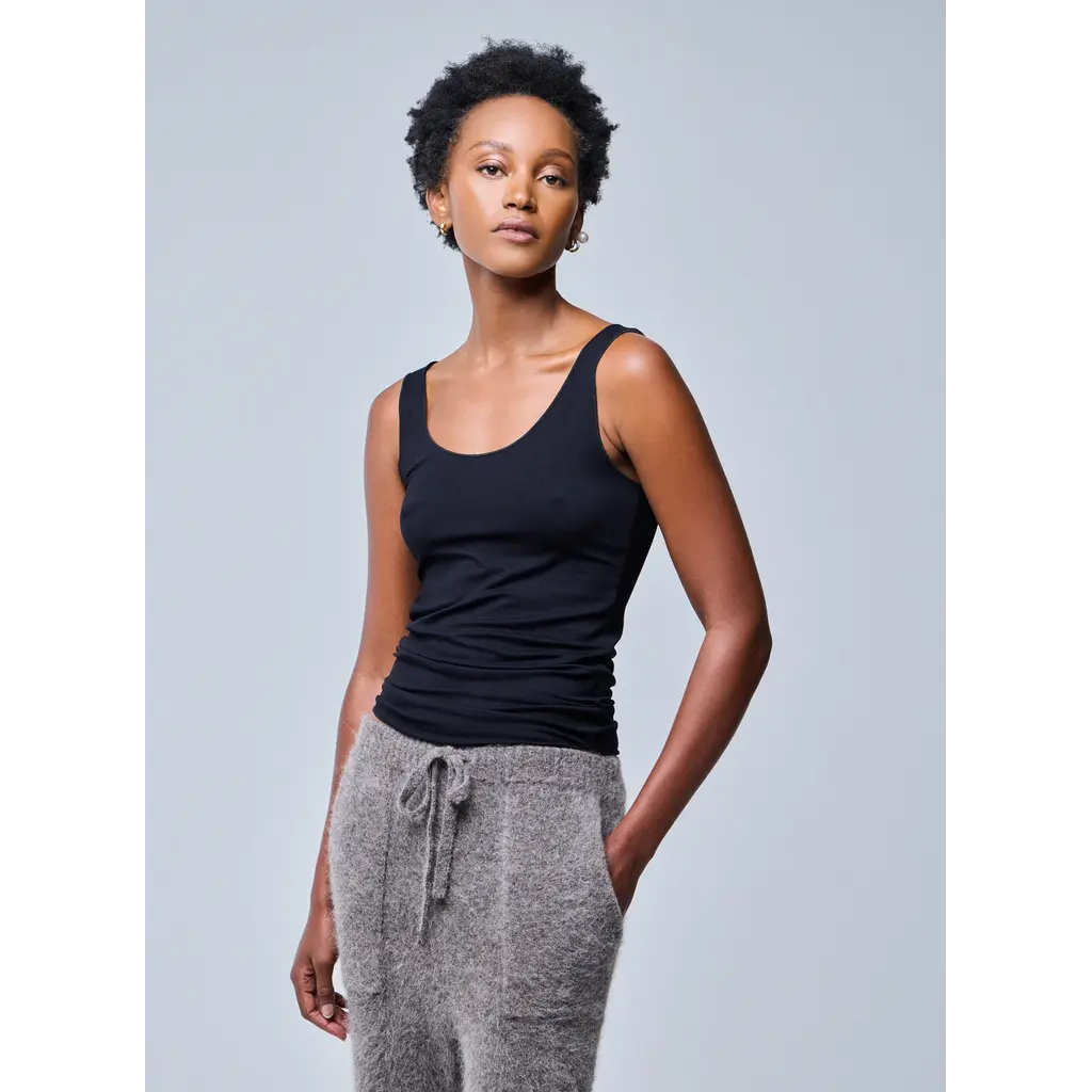 Majestic singlet in noir