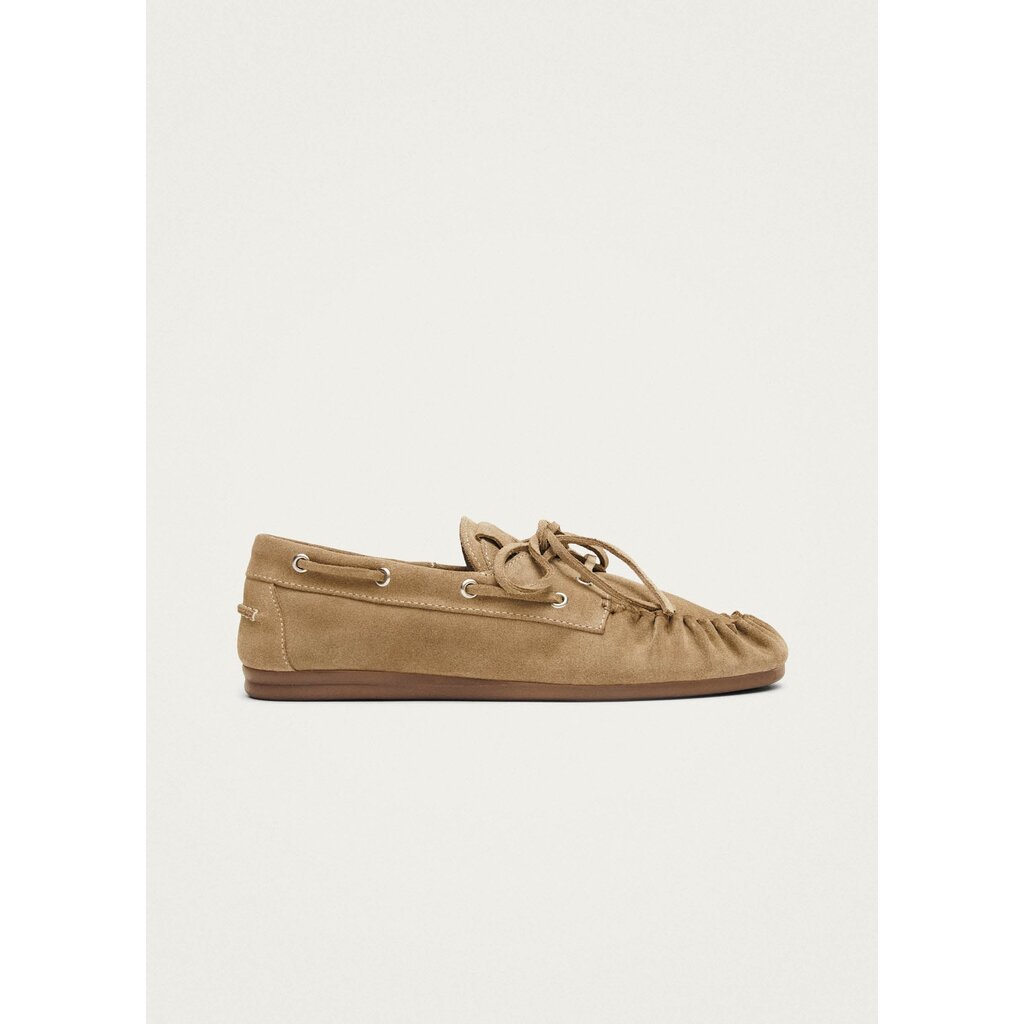 Alohas Rowan Loafers in suede beige