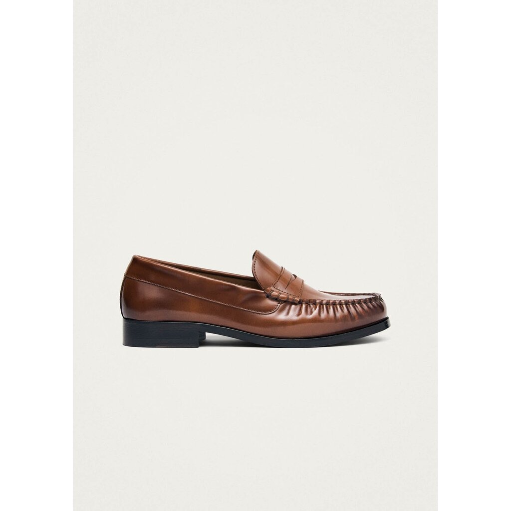 Alohas Rivet Vintage Loafer in brushed tan