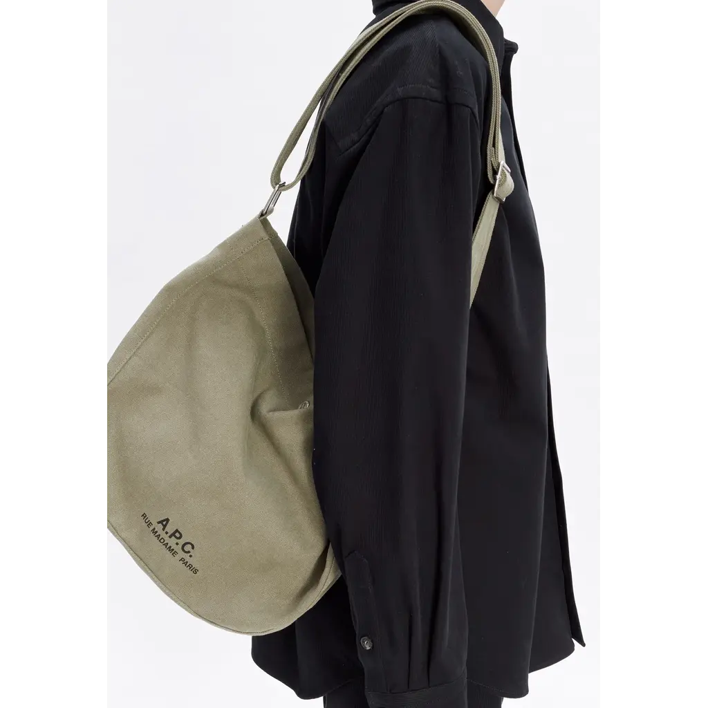 A.P.C. schoudertas kaki