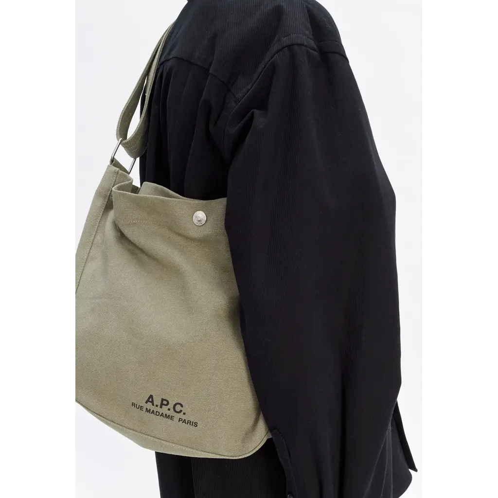 A.P.C. schoudertas kaki