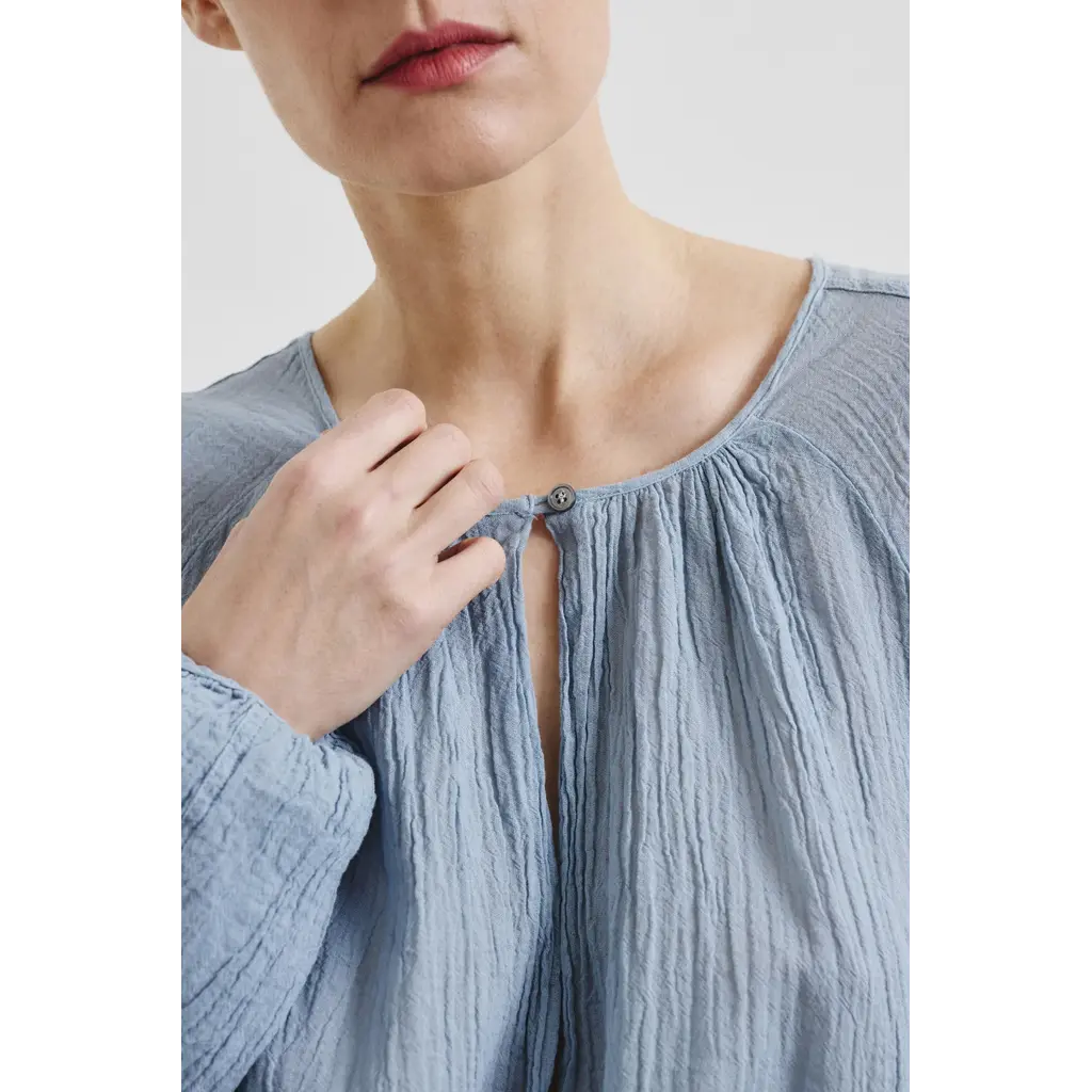 Pomandère blouse in aviator blue