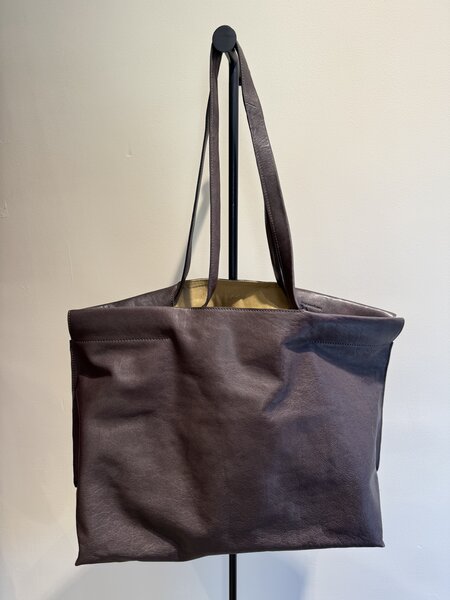 Bea Mombaers Shopper EastWest