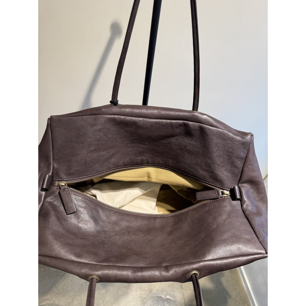 Bea Mombaers shoulderbag L in dark brown