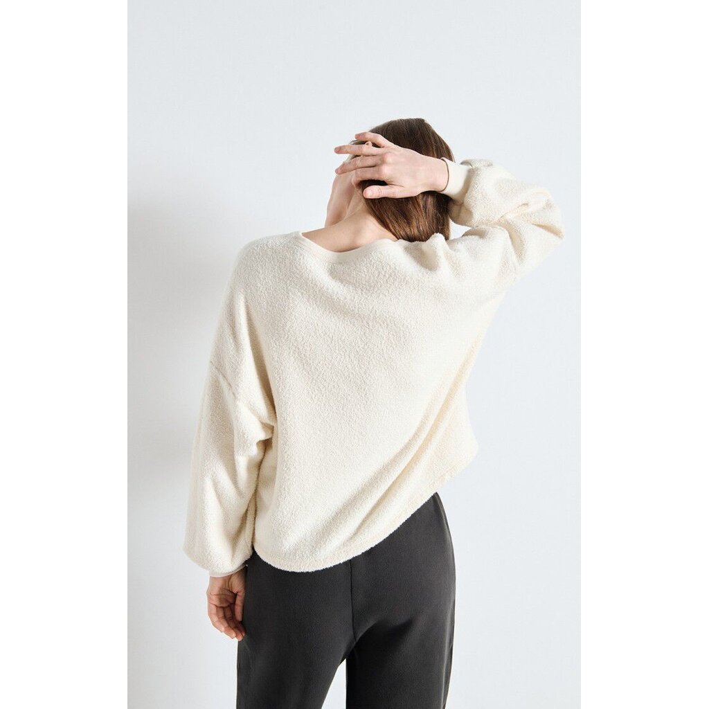 American Vintage sweater in ecru