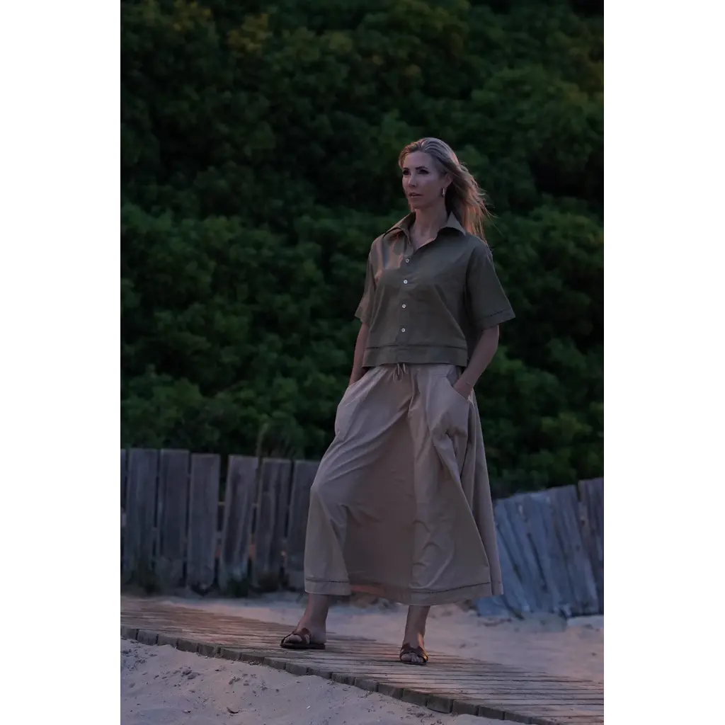 The Perfect Milan Shirt in olive