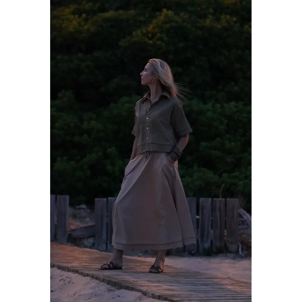 The Perfect Milan Shirt in olive