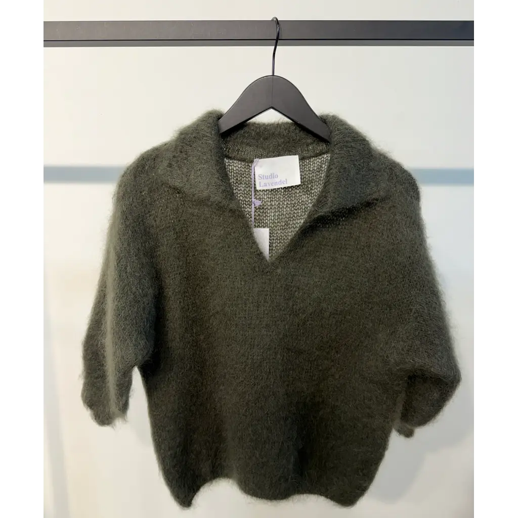 Studio Lavendel Mohair Polo in militaire