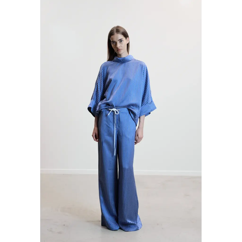 Johny blouse Stella in blue pinstripe