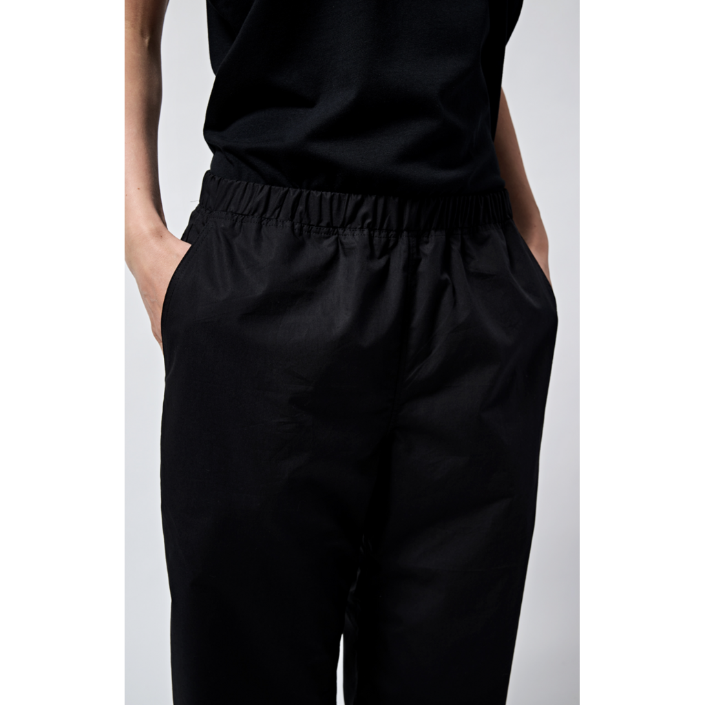 Monique van Heist pantalon PJ Flex in black cotton