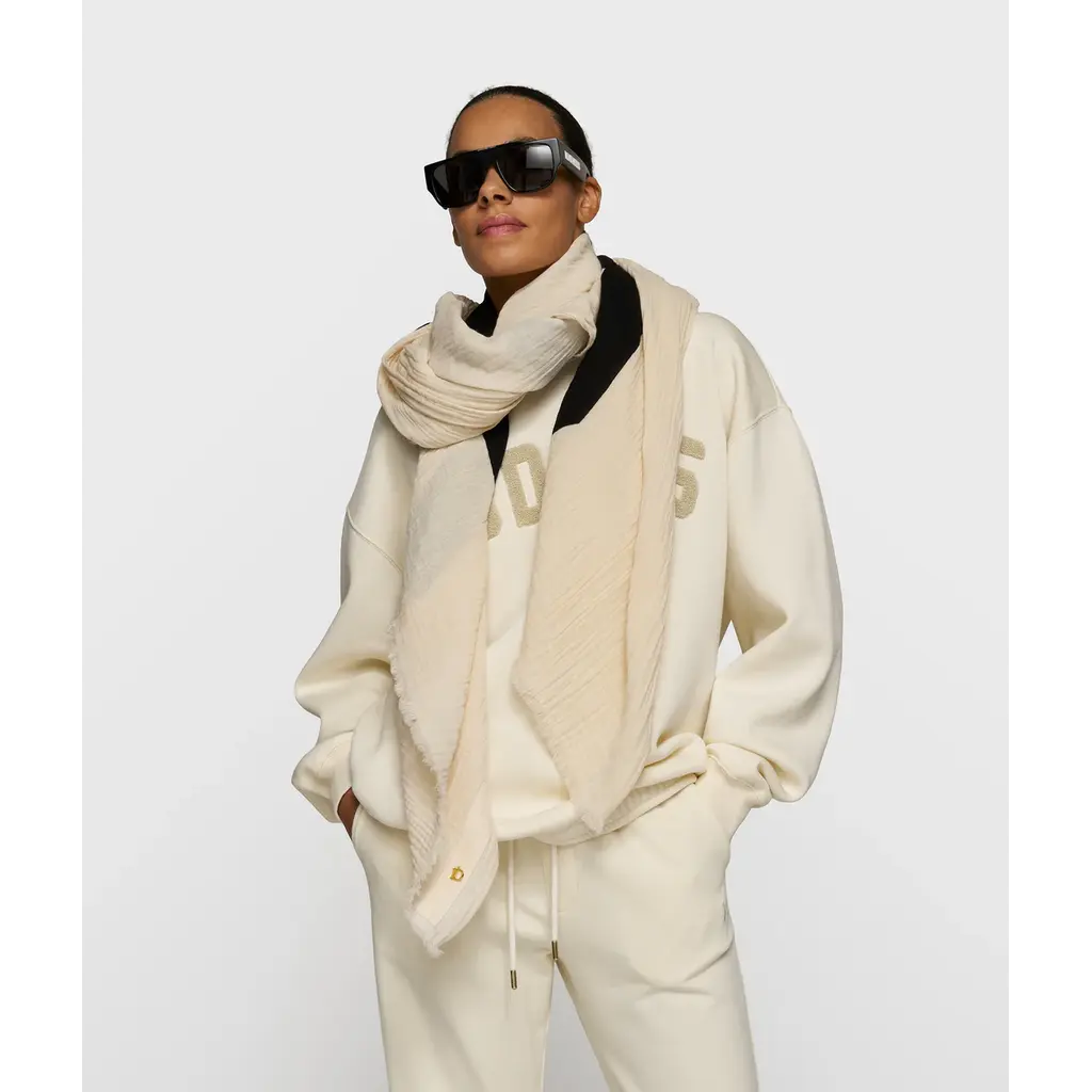 10 Days Statement Scarf in soft vanilla