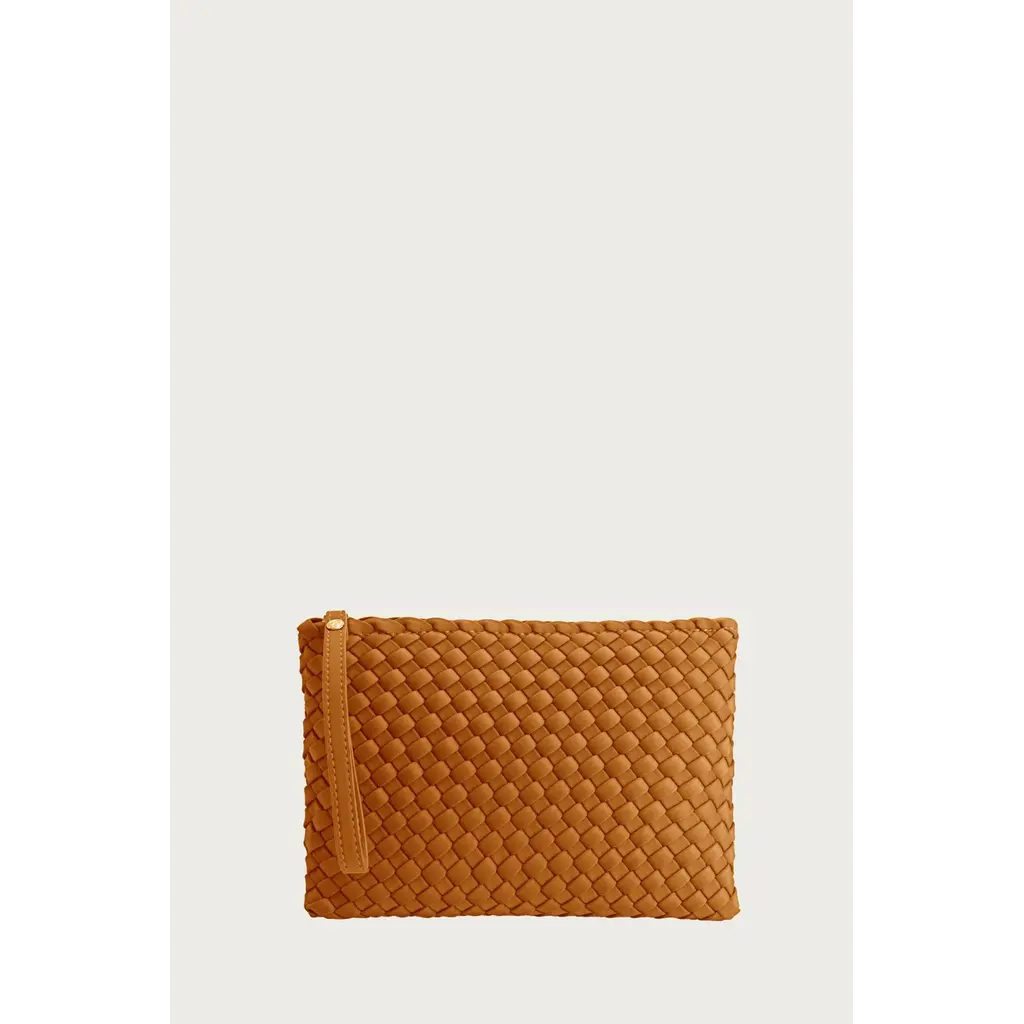 Marrea clutch in golden orange